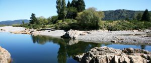 03May2016030512upper hutt river.jpg